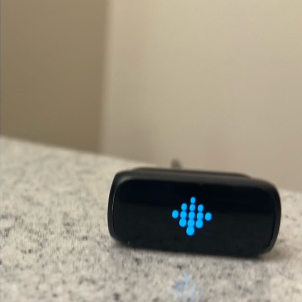 Fitbit Luxe  Black Tracker and bands size s